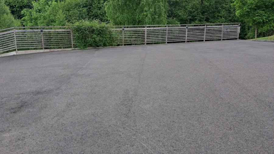 Gott om gästparkeringar